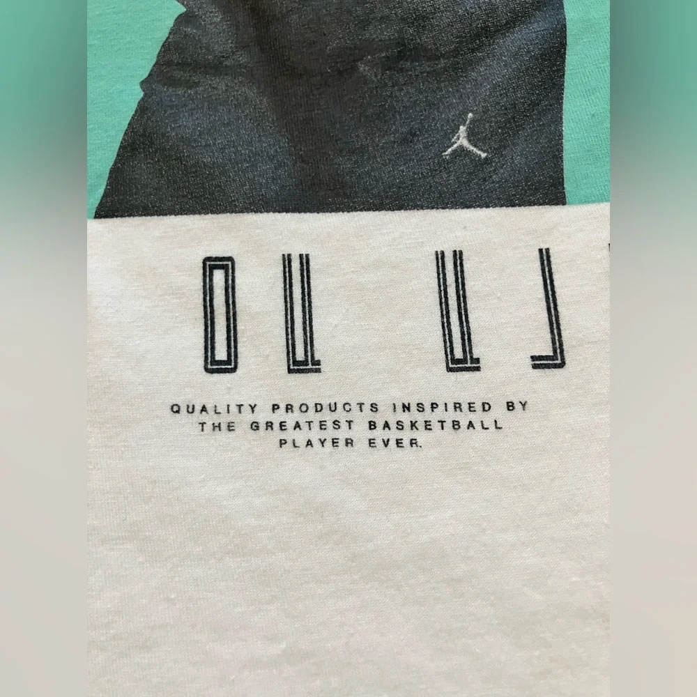 Nike Jordan Retro 11 Low T-Shirt White/Emerald Men's S-M